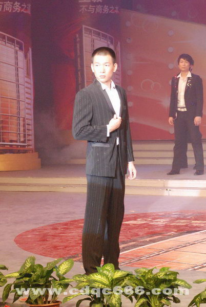 2009˿·й£ģشСŮǰ׷