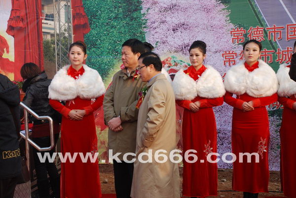 全程策划执行桃花源路机场快速路工程开工奠基典礼