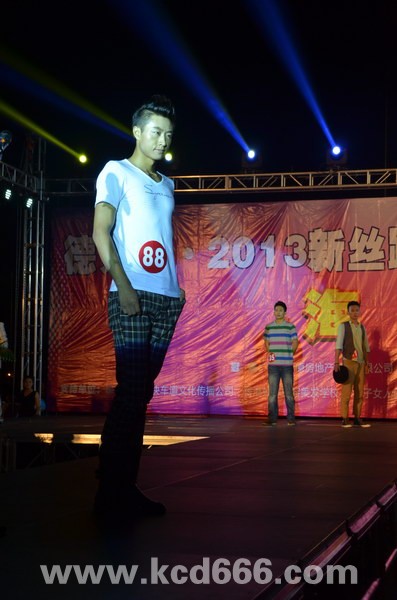 2013新丝路模特大赛常德赛区海选揭幕