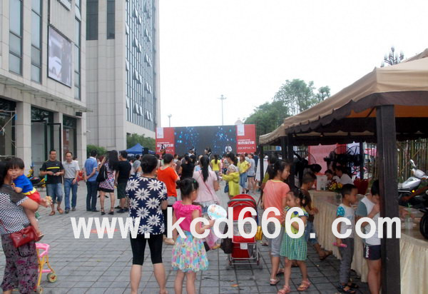 泽云广场ZARA时装店开业庆典