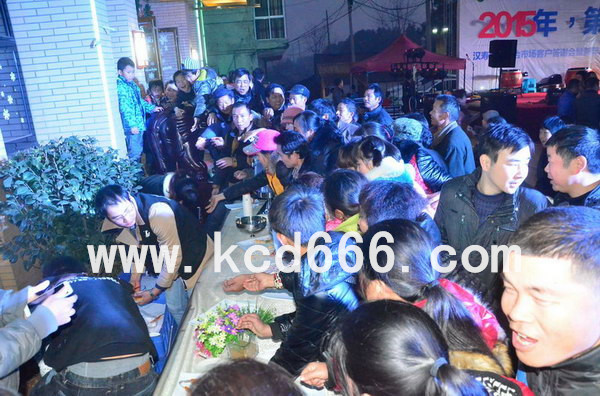 汉寿甲鱼综合市场客户答谢暨篝火晚会