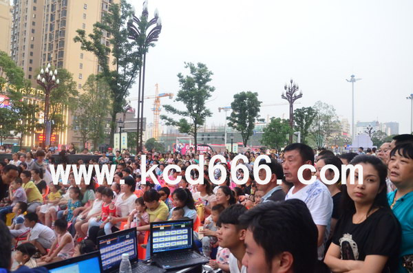 泽云广场六一系列活动